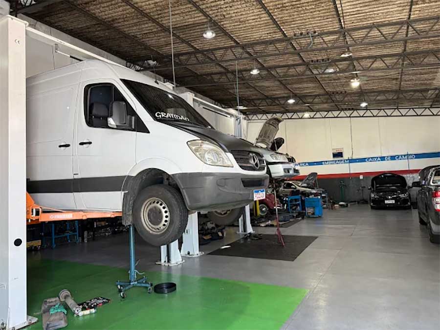 Conserto em veículo Diesel Leve na Oficina Regional Sul